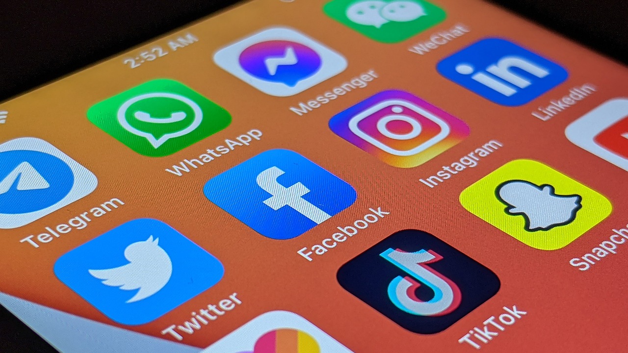 How to Get Moretiktok followers, Like and Subscribe Now